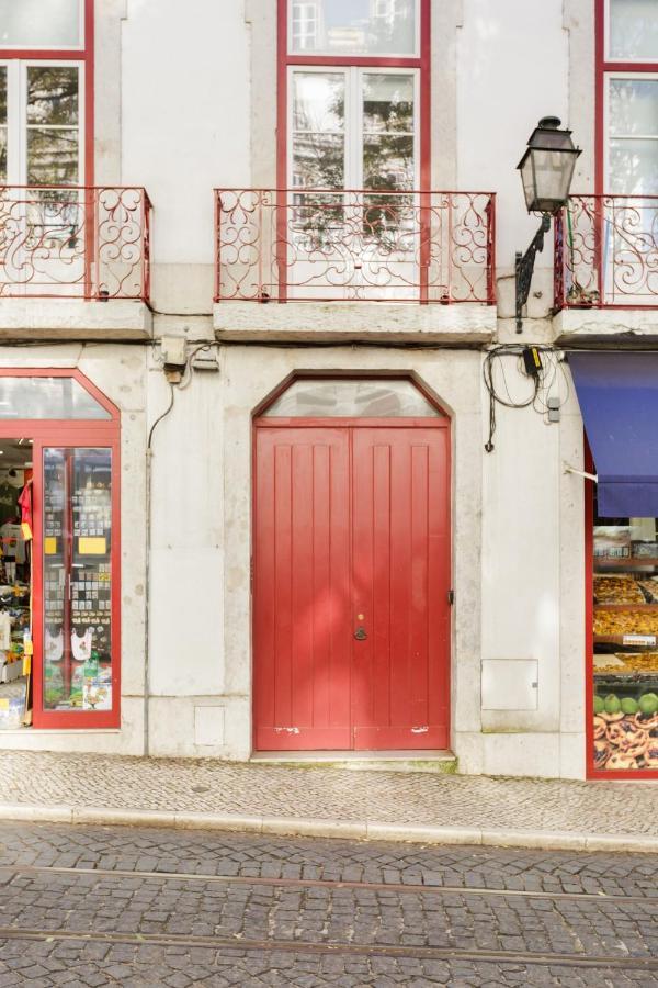 Update Urban Chic Flat In 19Th Century Building 2 Bedrooms & 2 Bathrooms & Ac Central Alfama District Lisboa 外观 照片